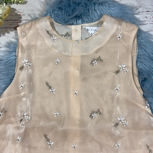 Mable Tulle Bottom Shift Floral Top In Cream Beige - Picture 4 of 8